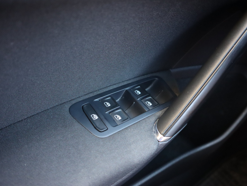 Volkswagen Golf, 2016