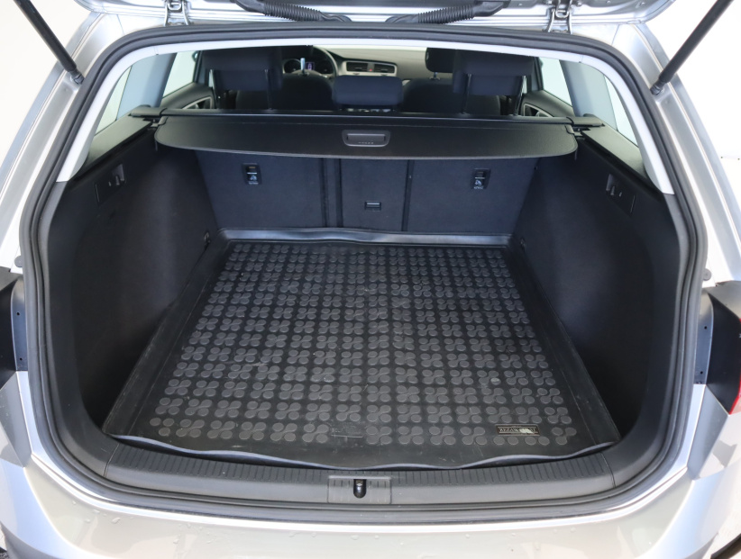 Volkswagen Golf, 2016