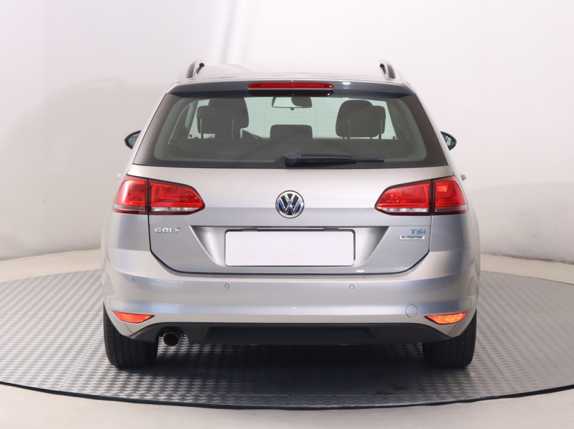 Volkswagen Golf, 2016