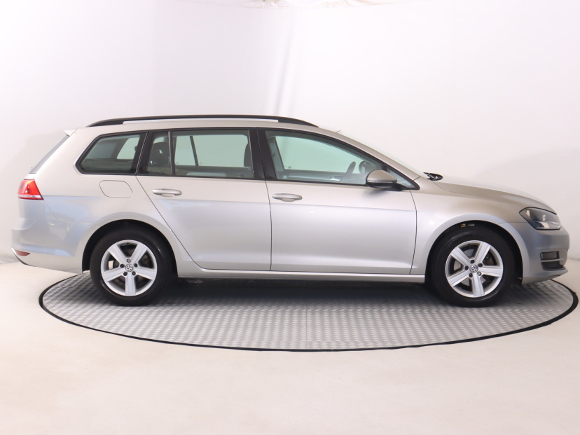 Volkswagen Golf, 2016
