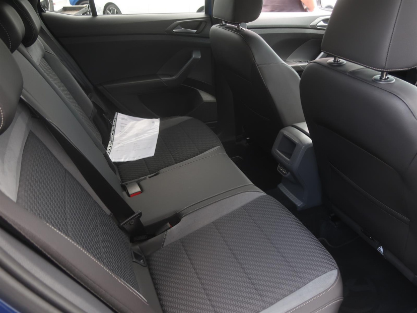 Volkswagen T-Cross, 2020