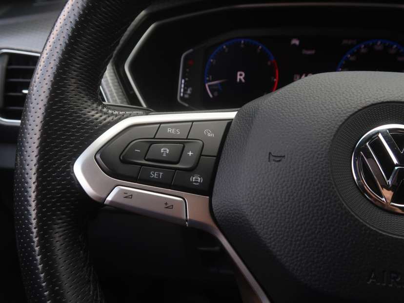 Volkswagen T-Cross, 2020