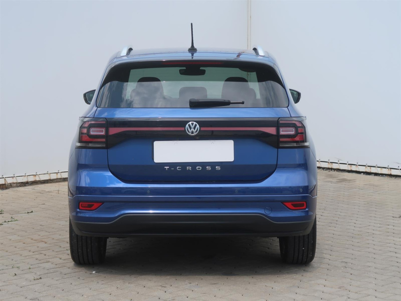 Volkswagen T-Cross, 2020