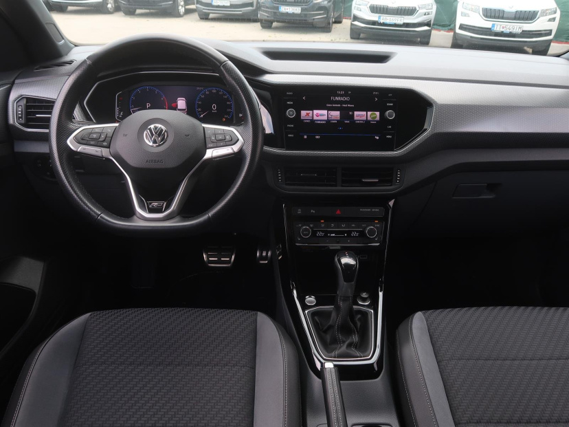 Volkswagen T-Cross, 2020