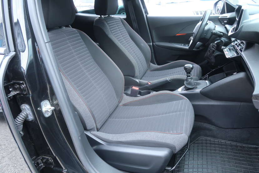 Peugeot 2008, 2020