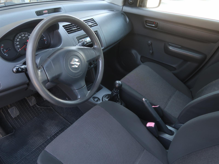 Suzuki Swift, 2010