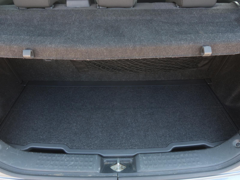 Suzuki Swift, 2010
