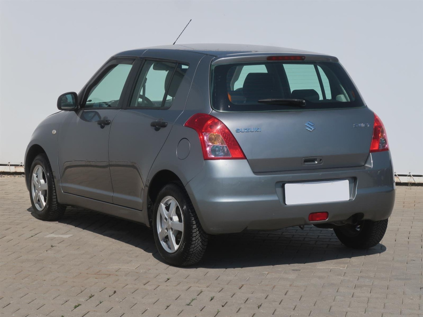 Suzuki Swift, 2010