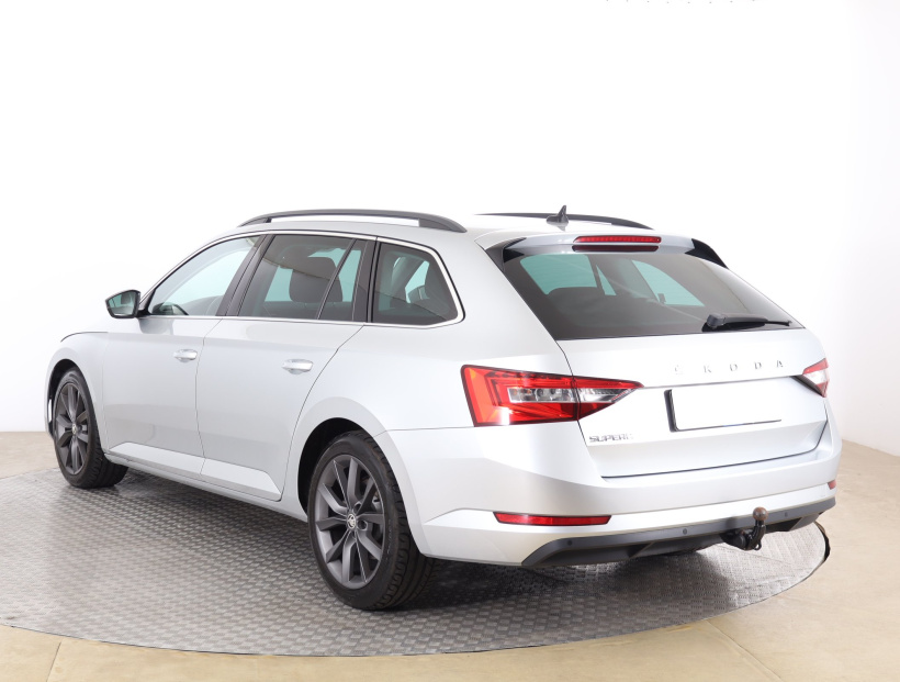 Škoda Superb, 2019
