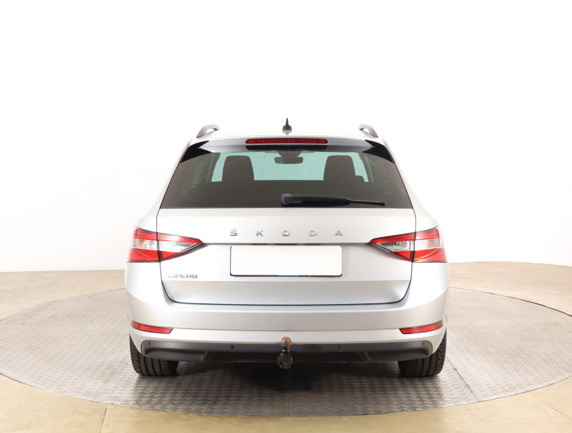 Škoda Superb, 2019