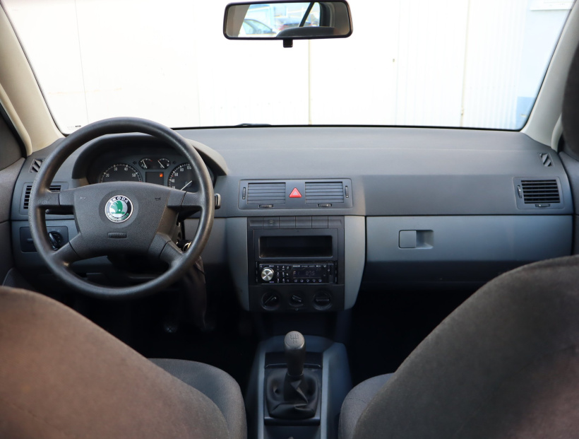 Škoda Fabia, 2002