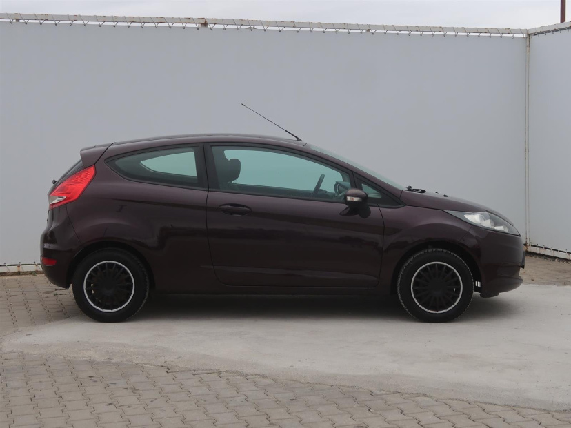 Ford Fiesta, 2010