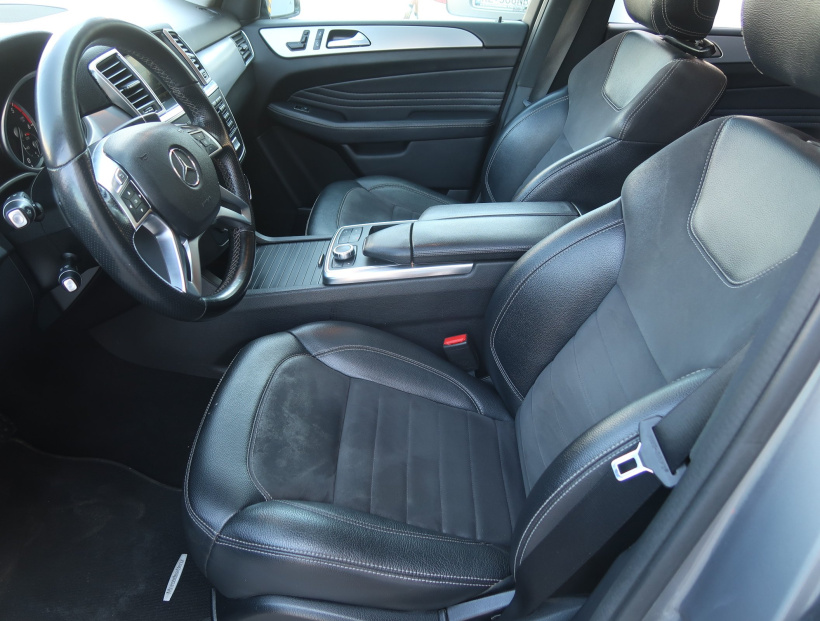 Mercedes-Benz ML, 2013