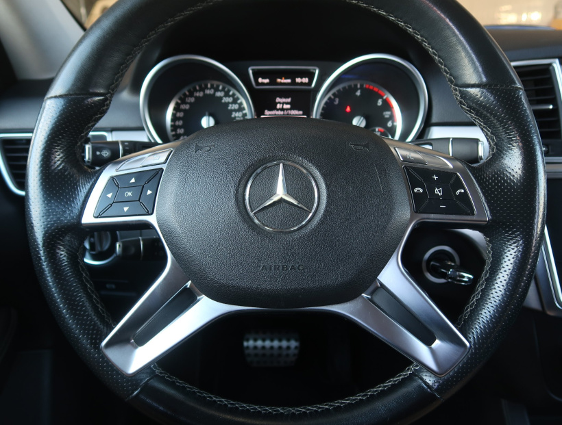 Mercedes-Benz ML, 2013