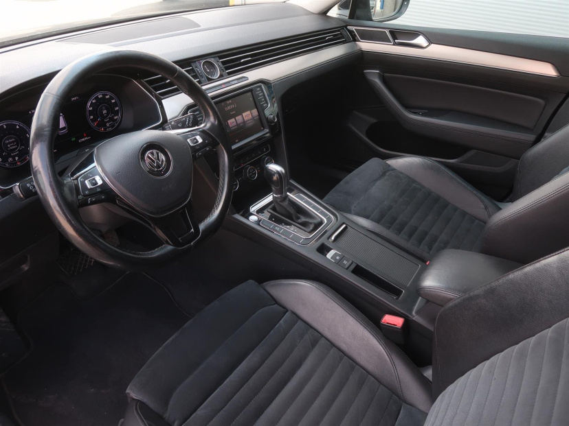 Volkswagen Passat, 2015