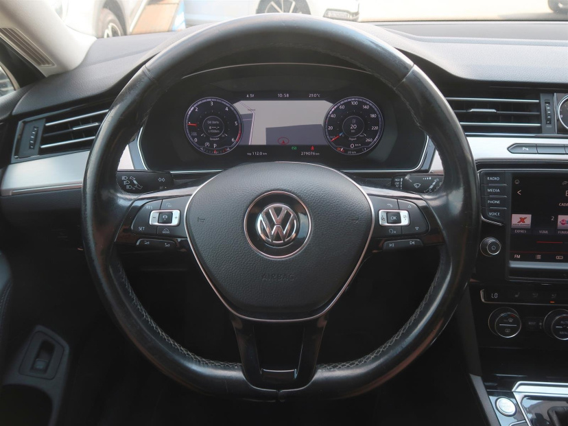 Volkswagen Passat, 2015