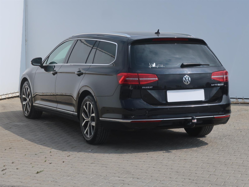 Volkswagen Passat, 2015