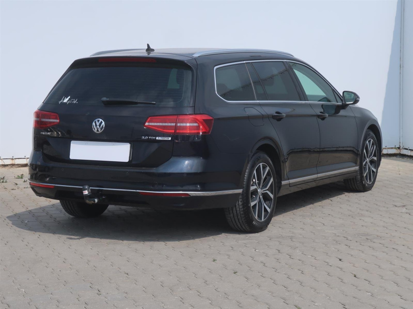 Volkswagen Passat, 2015