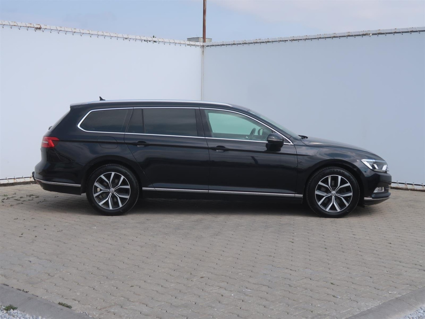 Volkswagen Passat, 2015