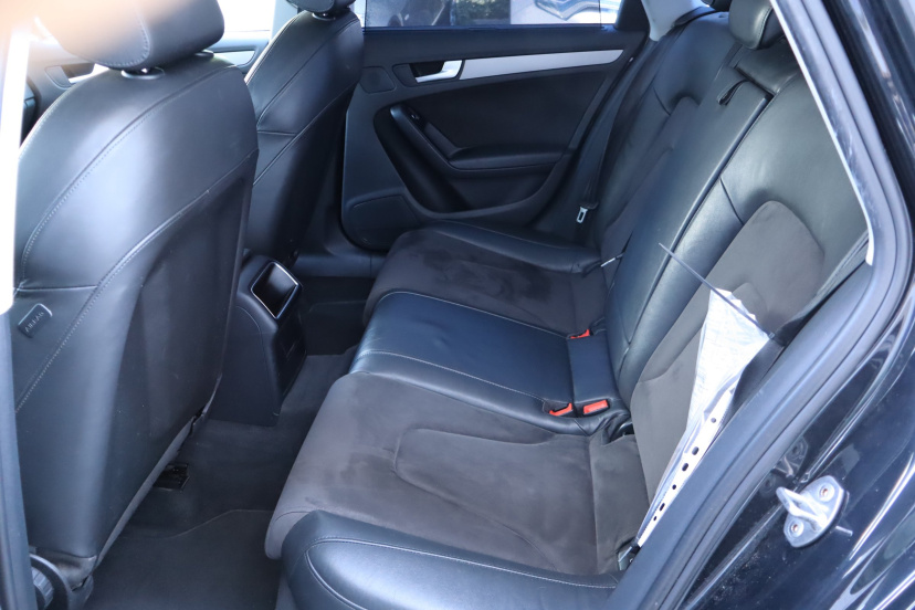 Audi A4, 2012