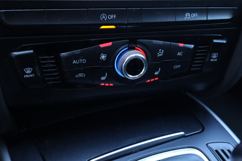 Audi A4, 2012