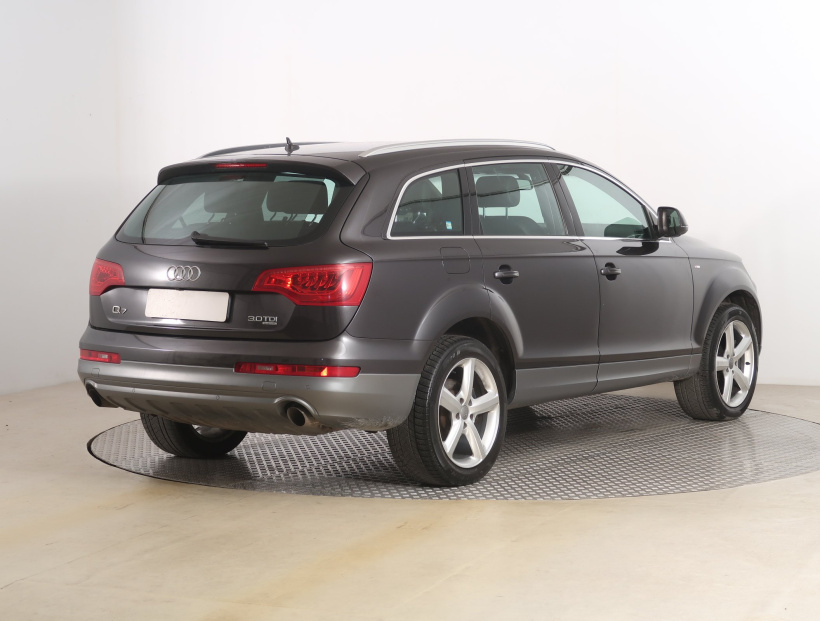 Audi Q7, 2010