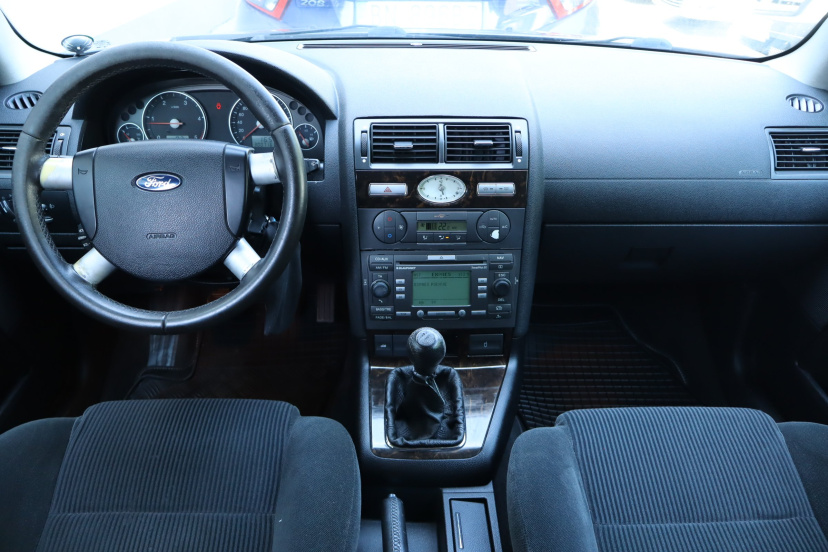 Ford Mondeo, 2004
