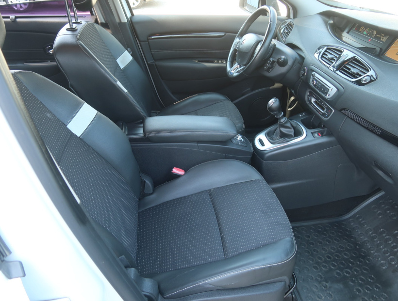 Renault Grand Scenic, 2013