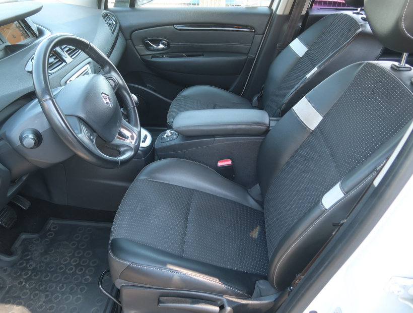 Renault Grand Scenic, 2013