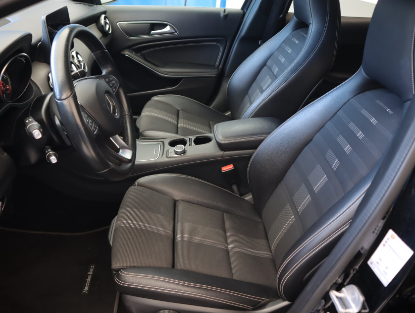 Mercedes-Benz GLA, 2017