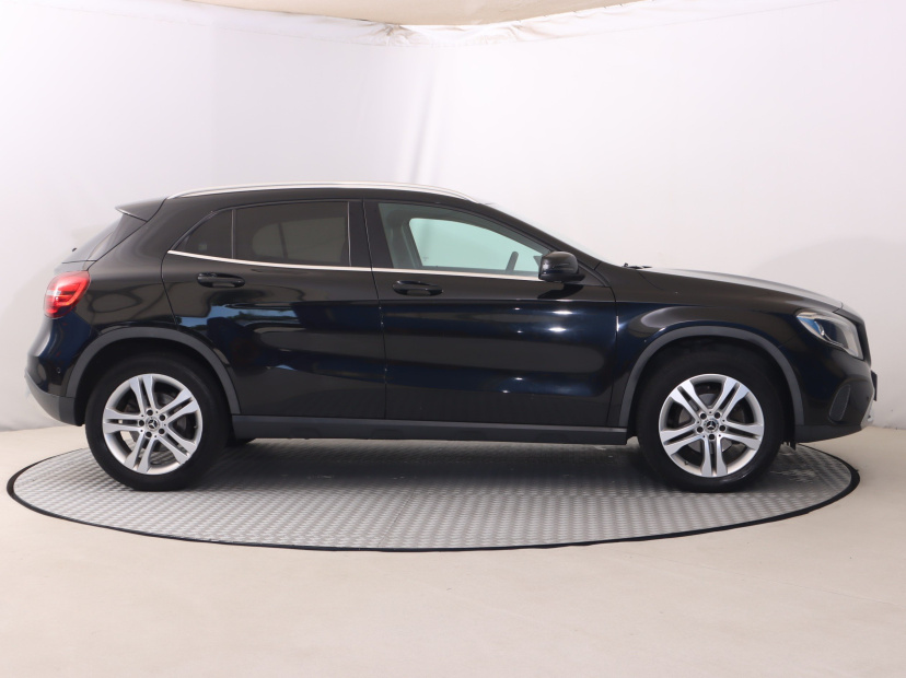 Mercedes-Benz GLA, 2017