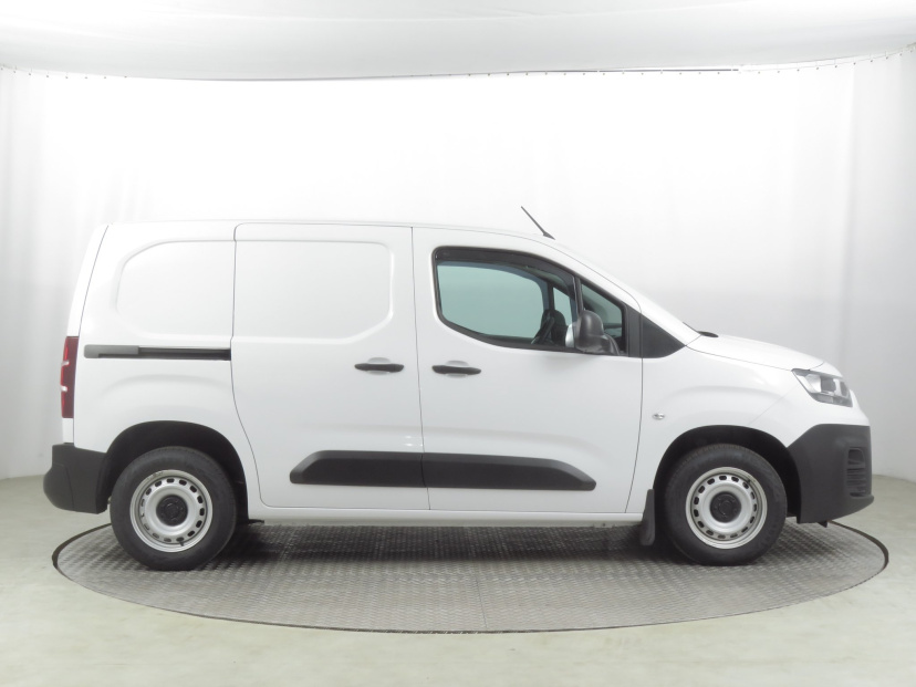 Fiat Doblo, 2024
