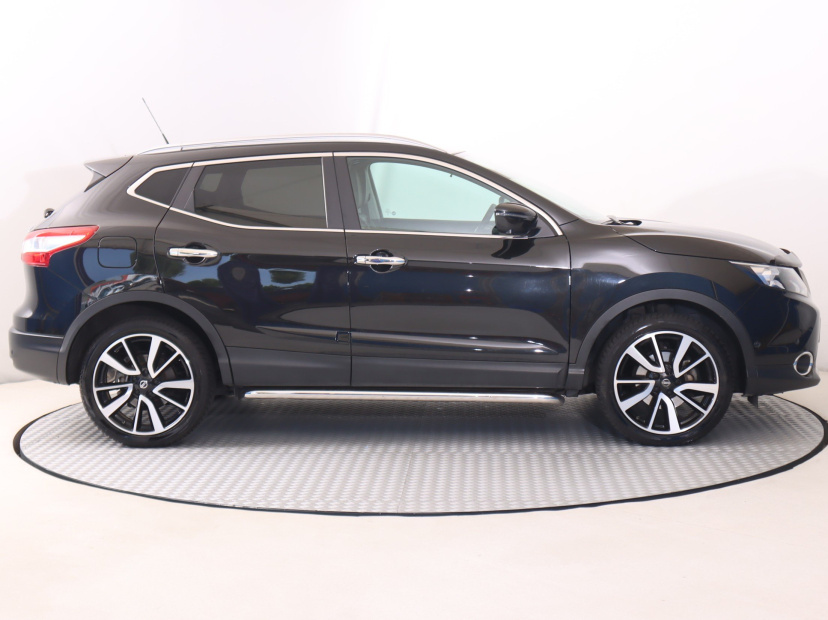 Nissan Qashqai, 2015