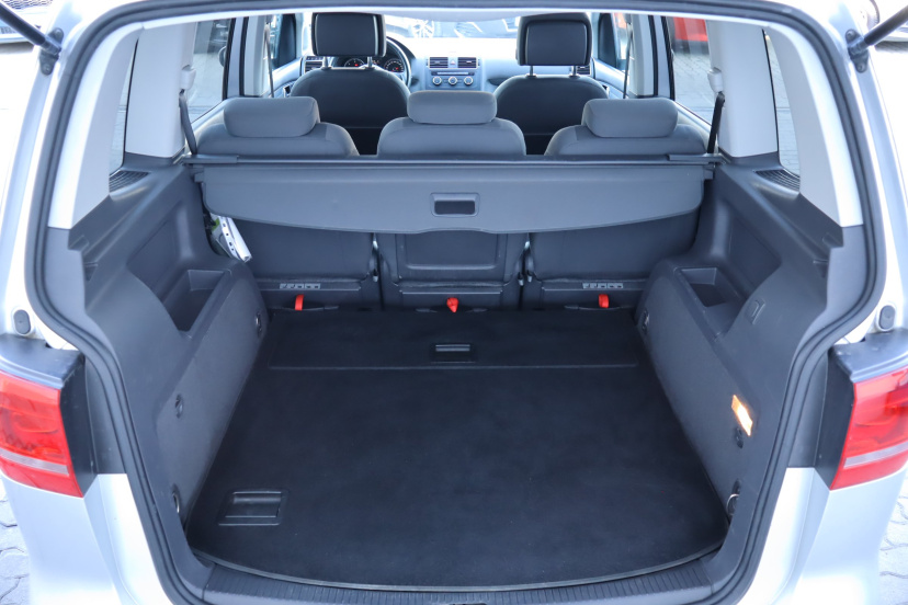 Volkswagen Touran, 2013