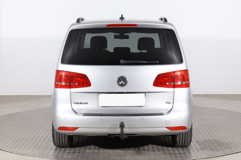 Volkswagen Touran, 2013