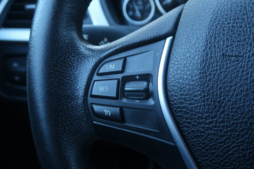 BMW 3, 2015