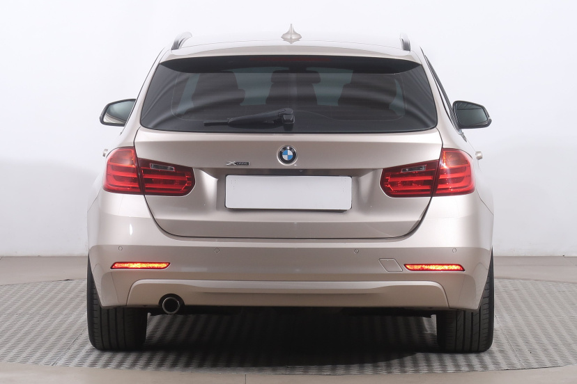 BMW 3, 2015