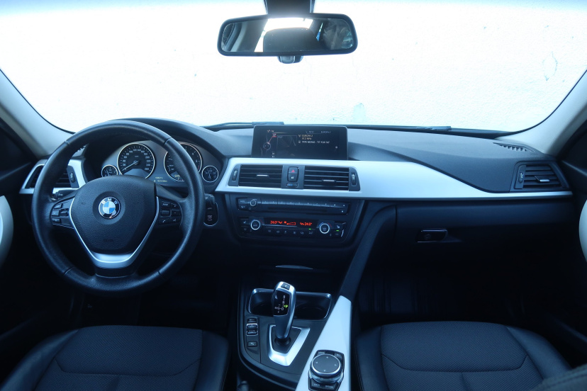 BMW 3, 2015