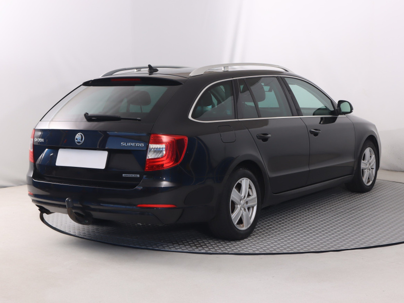 Škoda Superb, 2015
