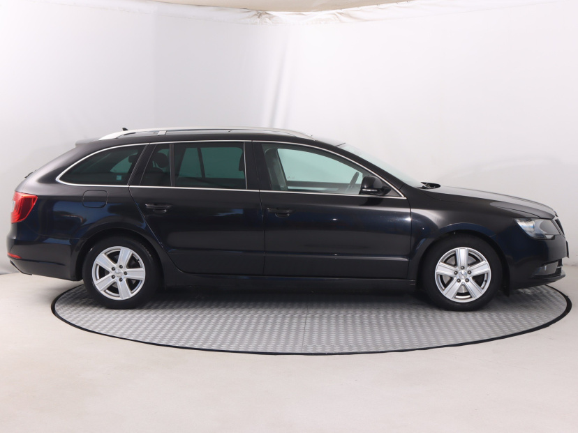 Škoda Superb, 2015