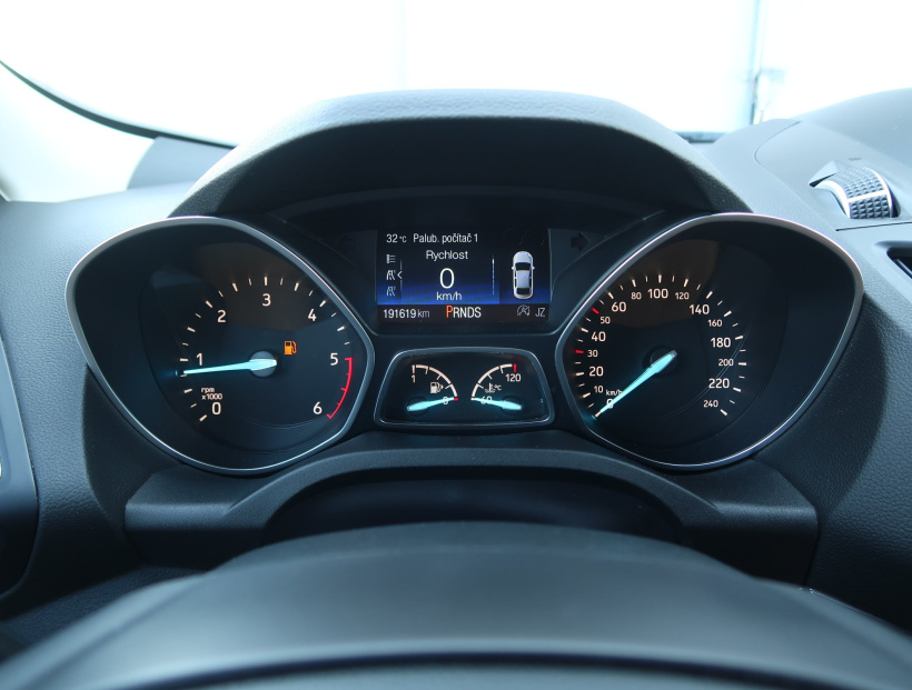 Ford Kuga, 2018