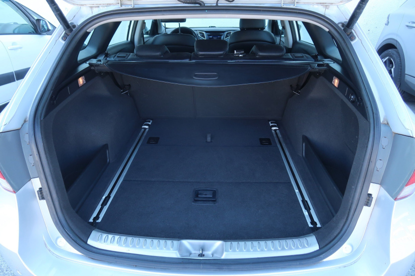 Hyundai i40, 2012
