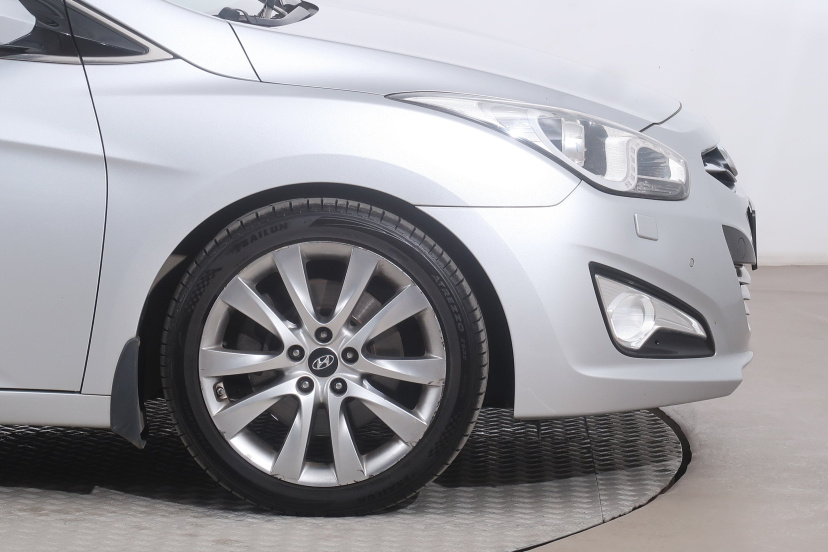 Hyundai i40, 2012