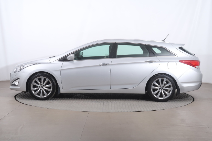 Hyundai i40, 2012