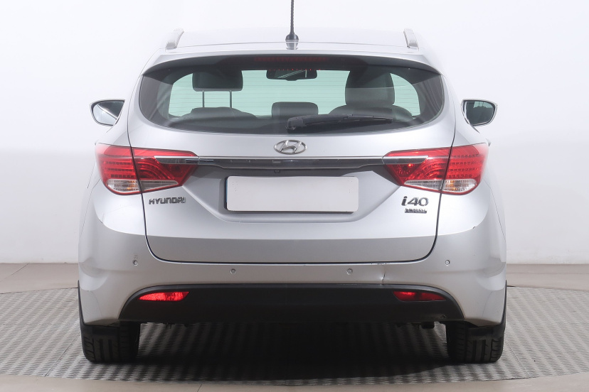 Hyundai i40, 2012