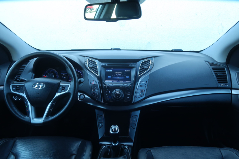 Hyundai i40, 2012