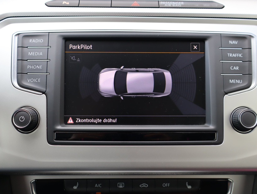 Volkswagen Passat, 2015