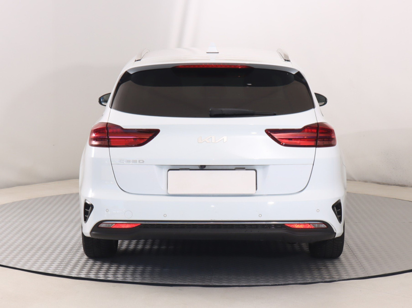 Kia Ceed, 2022