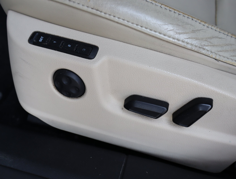 Škoda Superb, 2010