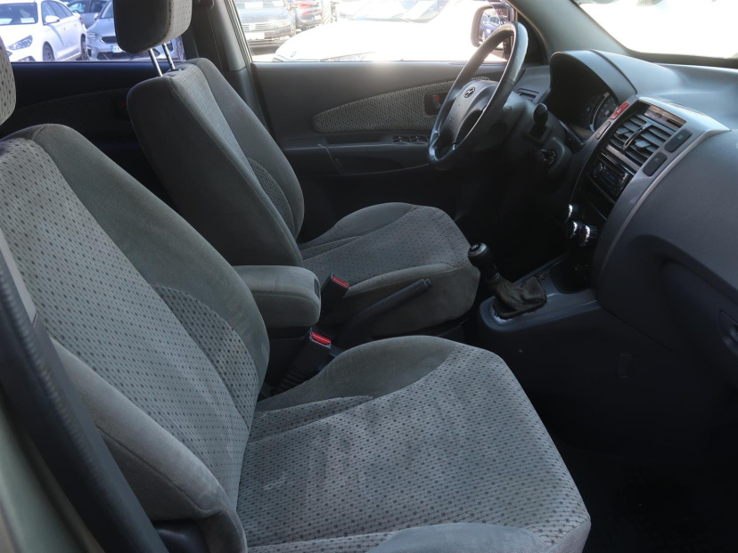 Hyundai Tucson, 2004